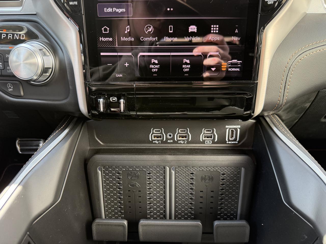 2026 Ram 1500 Tungsten Crew Cab 4x4 | 3L Twin Turbo | Serrano Green | Black Leather | Massaging Seats | Sunroof Redwater AB