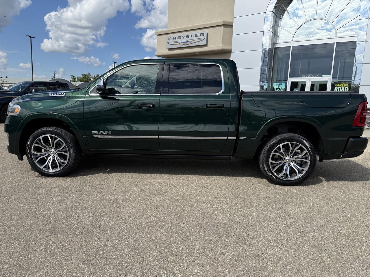 2026 Ram 1500 Tungsten Crew Cab 4x4 | 3L Twin Turbo | Serrano Green | Black Leather | Massaging Seats | Sunroof Redwater AB