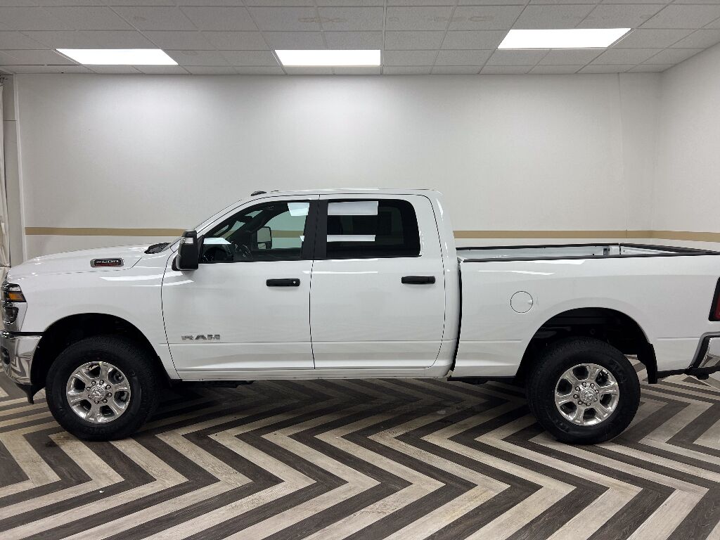 2026 Ram 2500 Big Horn Gasoline