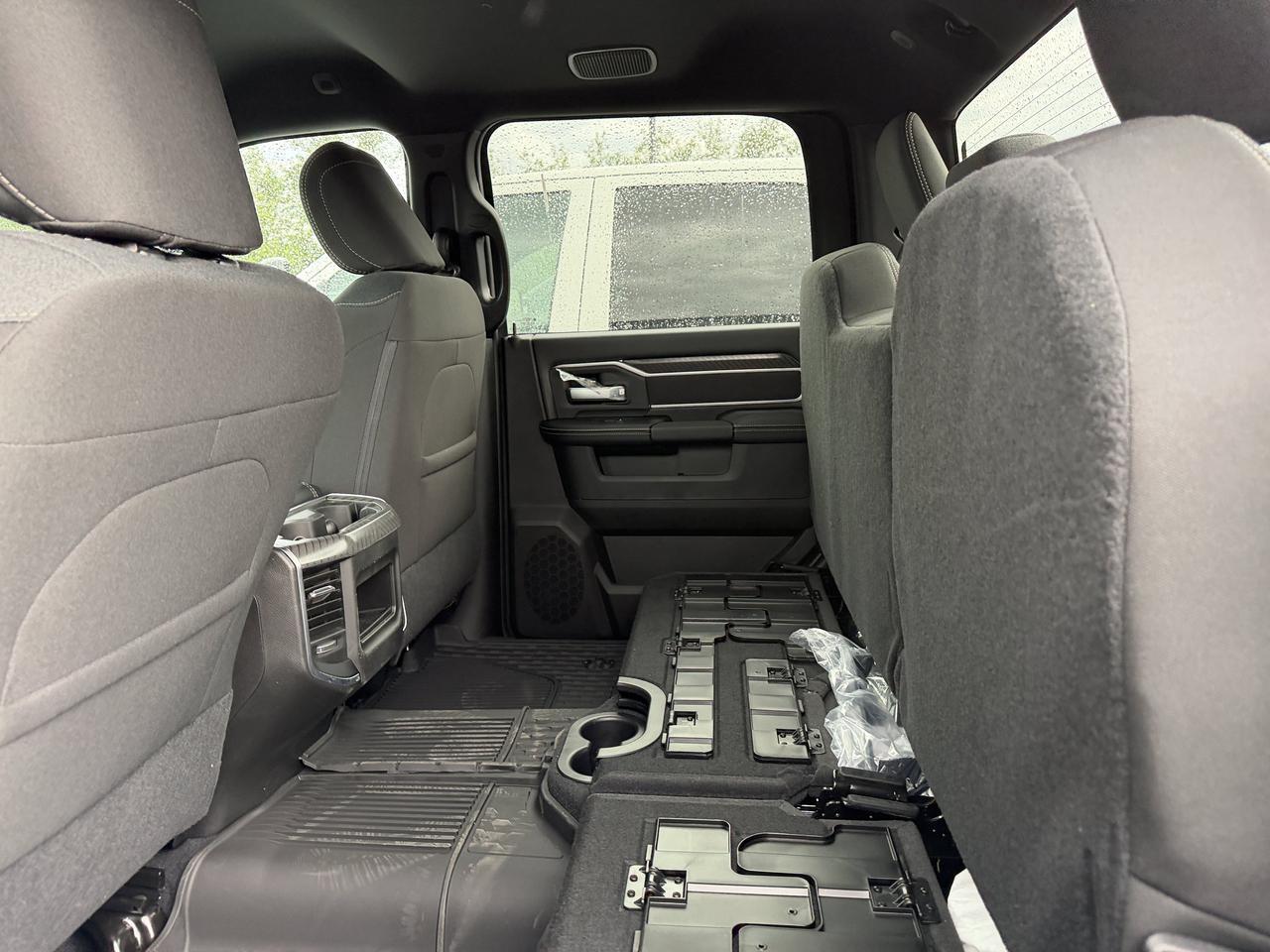 2026 Ram 2500 Big Horn Crew Cab 4x4 | Cummins Diesel | Touchscreen | Trailer Tow Package | Backup Camera Redwater AB