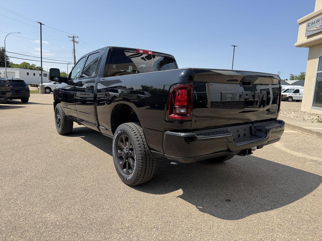 2026 Ram 2500 Big Horn Crew Cab 4x4 | Cummins Diesel | Touchscreen | Trailer Tow Package | Backup Camera Redwater AB