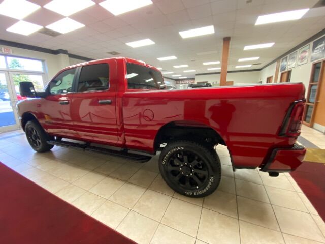 2026 Ram 2500 Big Horn Crew Cab 4x4 6'4" Box night
