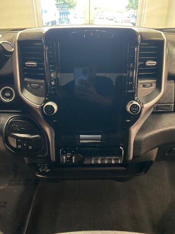 2026 Ram 2500 Big Horn Crew Cab 4x4 6'4" Box night edition Charlotte NC