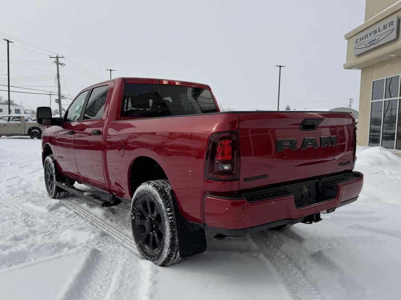 2026 Ram 2500 Big Horn Night Edition Crew Cab 4x4 | NAV | 12IN Display | 20IN Wheels | Remote Start | Molten Red Redwater AB