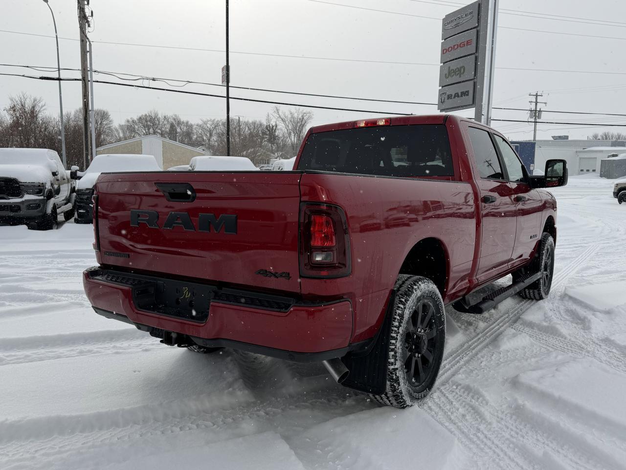 2026 Ram 2500 Big Horn Night Edition Crew Cab 4x4 | NAV | 12IN Display | 20IN Wheels | Remote Start | Molten Red Redwater AB