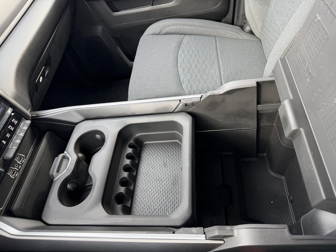 2026 Ram 2500 Big Horn Night Edition Crew Cab 4x4 | NAV | 12IN Display | 20IN Wheels | Remote Start | Molten Red Redwater AB