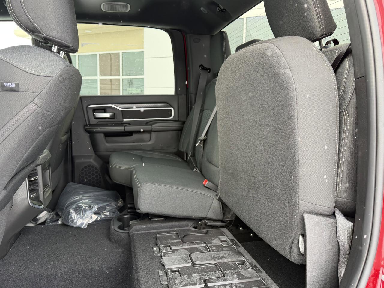 2026 Ram 2500 Big Horn Night Edition Crew Cab 4x4 | NAV | 12IN Display | 20IN Wheels | Remote Start | Molten Red Redwater AB