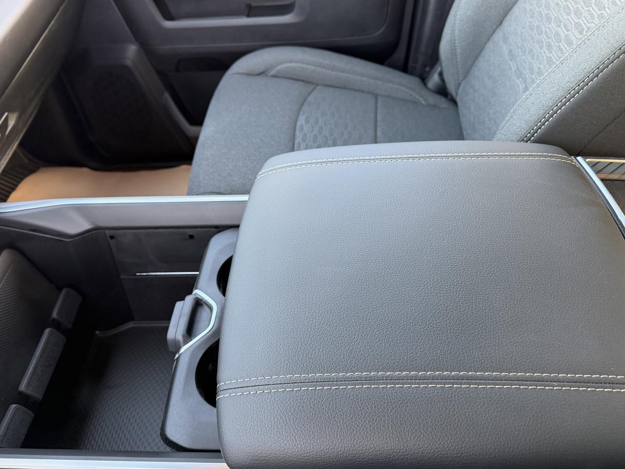 2026 Ram 2500 Big Horn Night Edition Crew Cab 4x4 | Rig Ready Ram | CASPER | Backup Camera | NAV | Remote Start Redwater AB