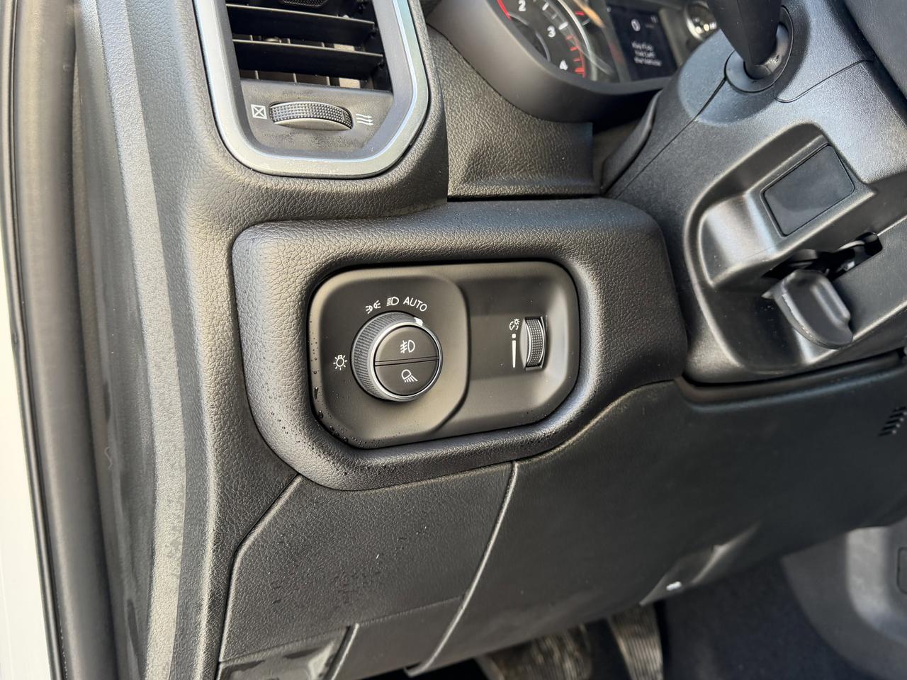 2026 Ram 2500 Big Horn Night Edition Crew Cab 4x4 | Rig Ready Ram | CASPER | Backup Camera | NAV | Remote Start Redwater AB