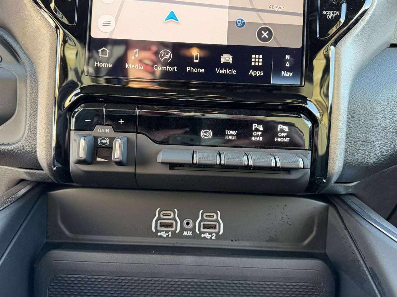 2026 Ram 2500 Big Horn Night Edition Crew Cab 4x4 | Rig Ready Ram | CASPER | Backup Camera | NAV | Remote Start Redwater AB