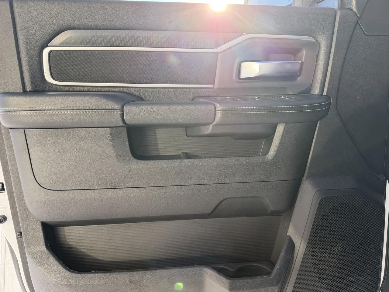 2026 Ram 2500 Big Horn Night Edition Crew Cab 4x4 | Rig Ready Ram | CASPER | Backup Camera | NAV | Remote Start Redwater AB