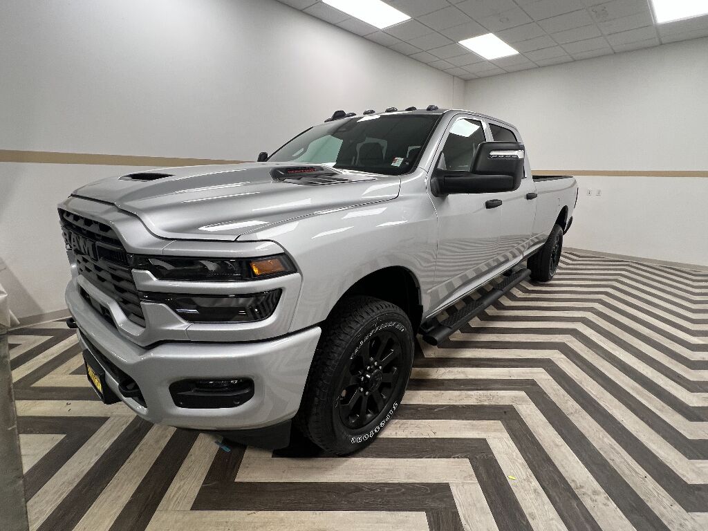 2026 Ram 2500 Black Express Gasoline