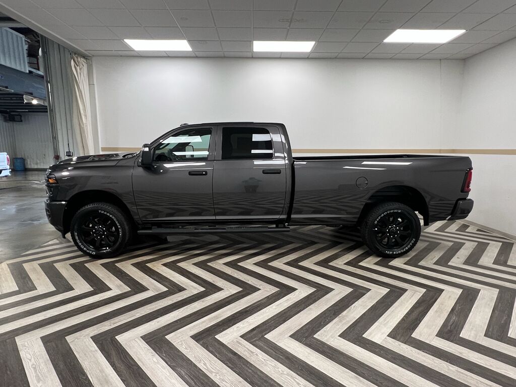 2026 Ram 2500 Black Express Gasoline