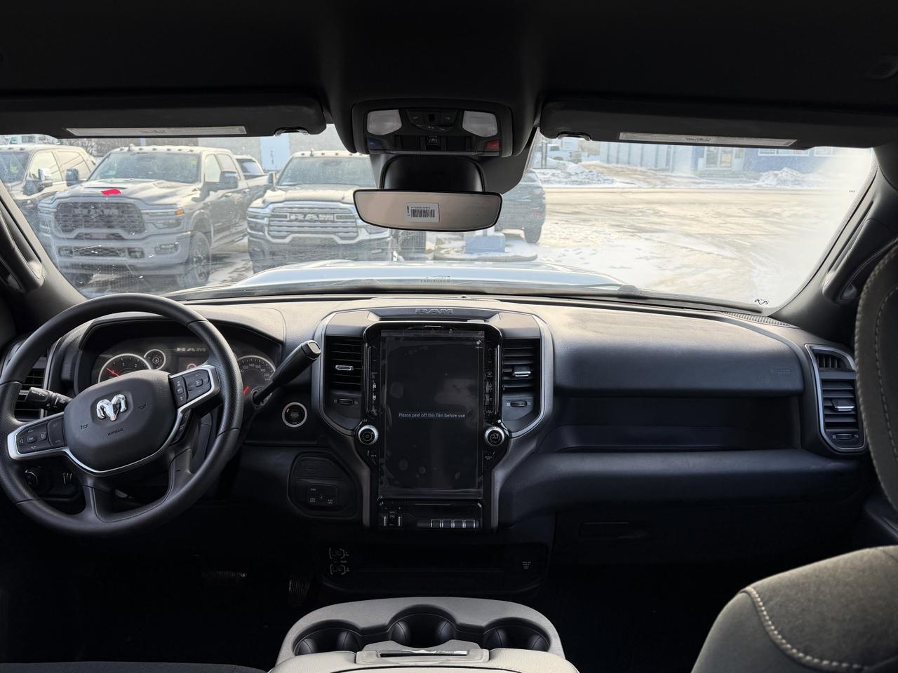 2026 Ram 2500 Black Express Crew Cab 4x4 | Cummins Diesel | 12IN Display | NAV | 5th Wheel Prep | Mopar Steps Redwater AB