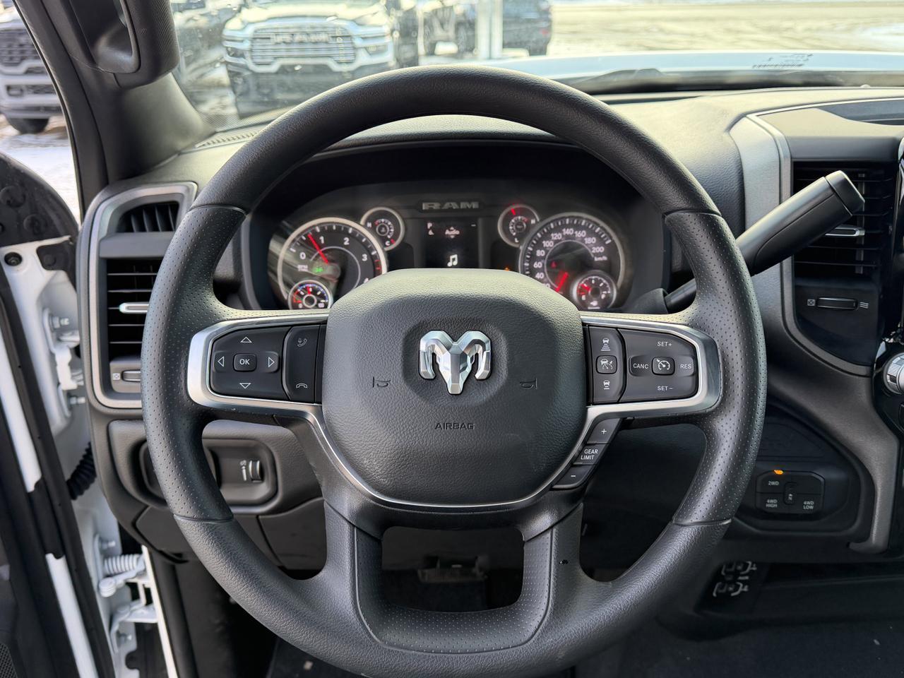 2026 Ram 2500 Black Express Crew Cab 4x4 | Cummins Diesel | 12IN Display | NAV | 5th Wheel Prep | Mopar Steps Redwater AB