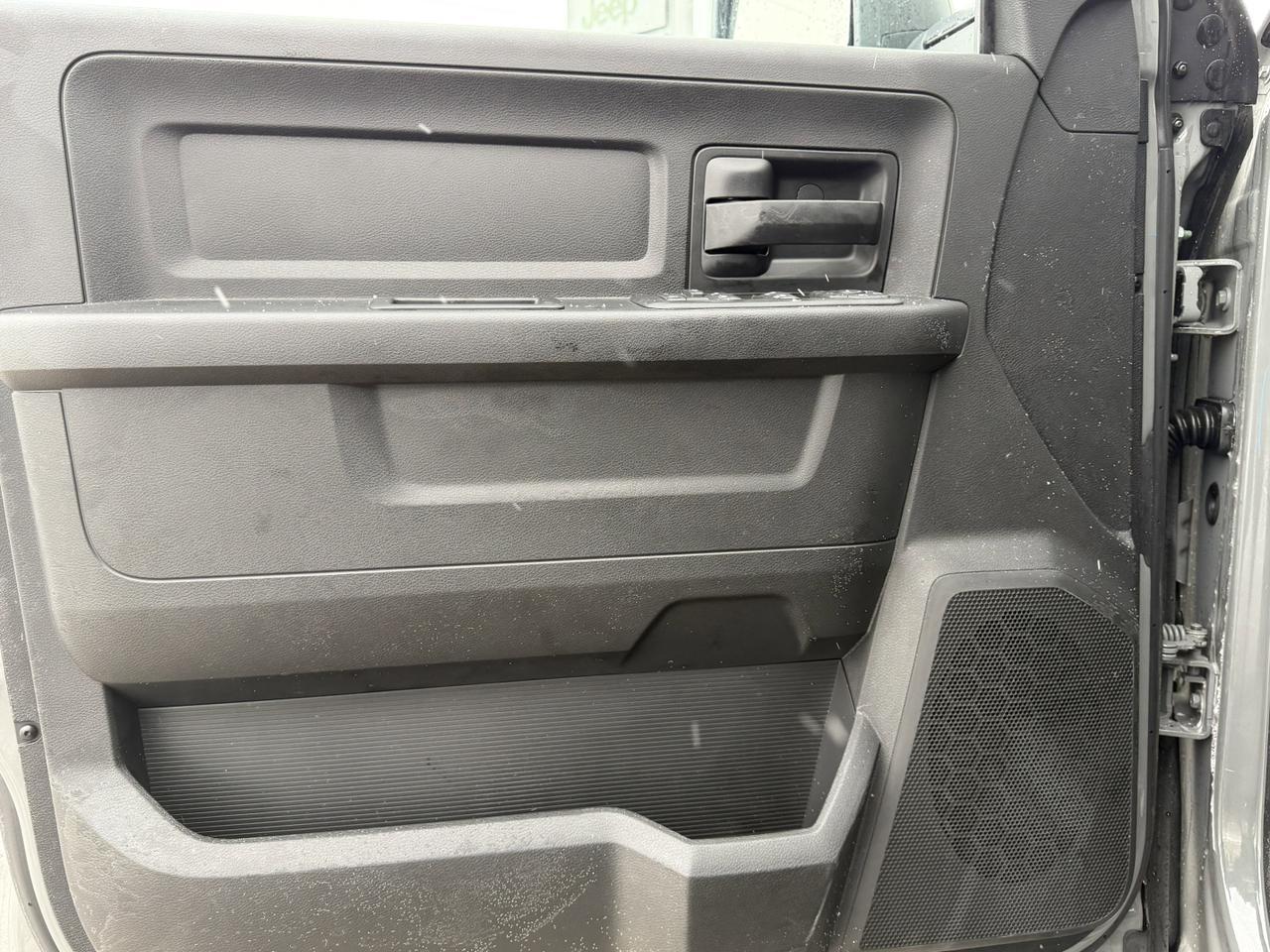 2026 Ram 2500 Black Express Crew Cab 4x4 | Cummins Diesel | NAV | Mopar Steps | Backup Camera Redwater AB