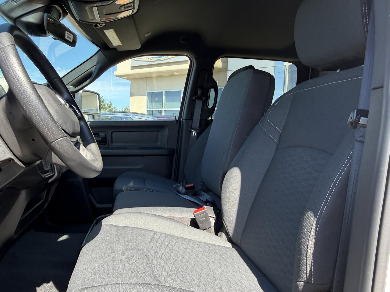 2026 Ram 2500 Black Express Crew Cab 4x4 | HEMI V8 | 20IN Black Wheels | 5th Wheel Prep | NAV | Backup Camera Redwater AB