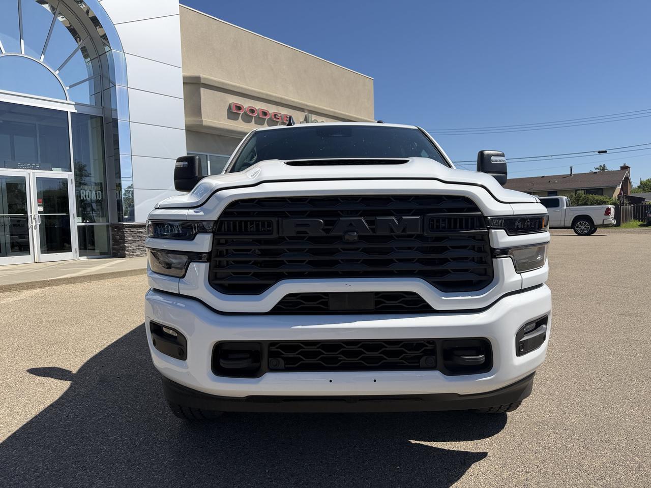 2026 Ram 2500 Black Express Crew Cab 4x4 | HEMI V8 | 20IN Black Wheels | 5th Wheel Prep | NAV | Backup Camera Redwater AB