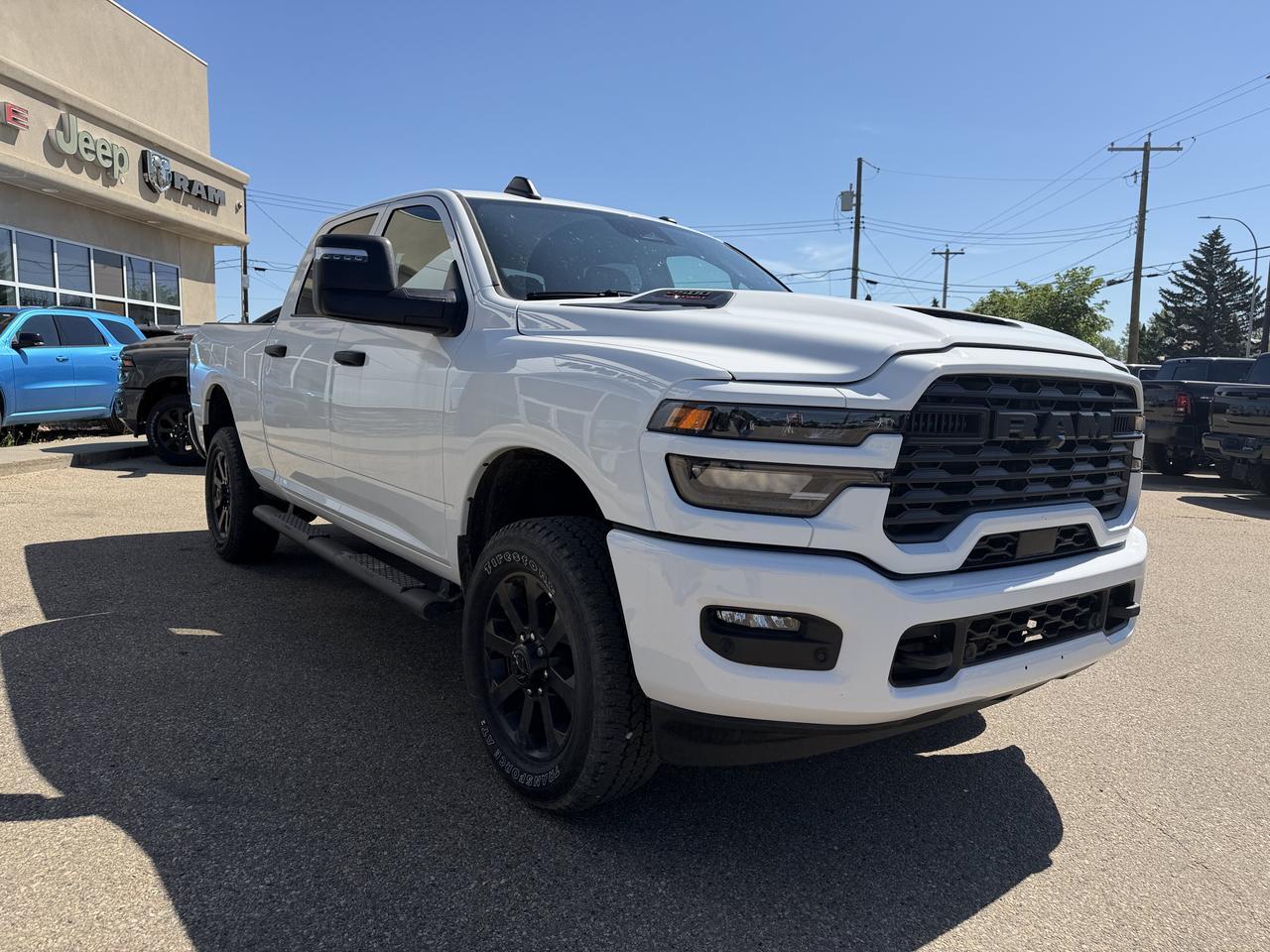2026 Ram 2500 Black Express Crew Cab 4x4 | HEMI V8 | 20IN Black Wheels | 5th Wheel Prep | NAV | Backup Camera Redwater AB