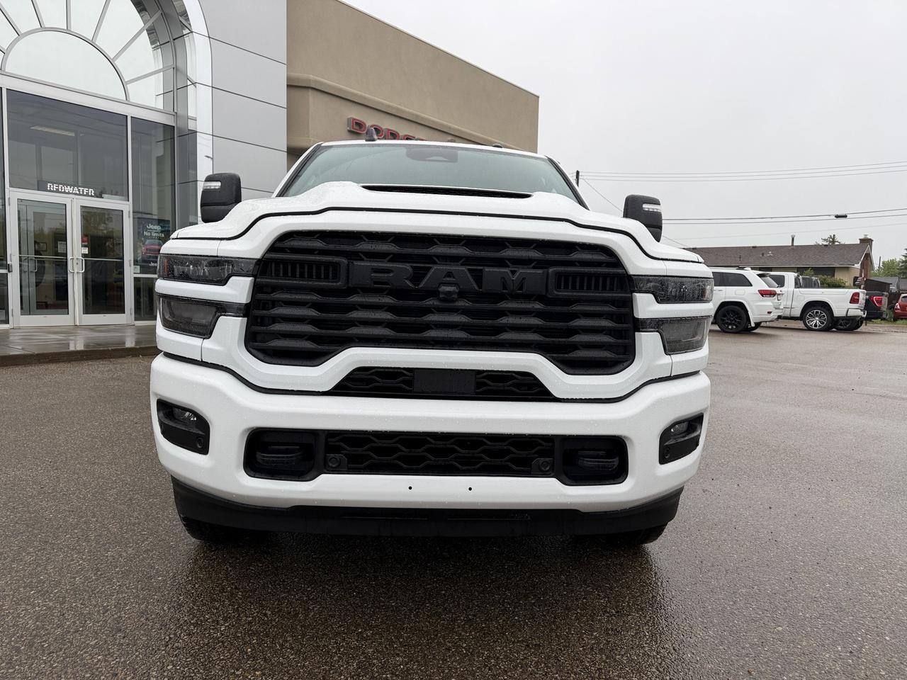 2026 Ram 2500 Black Express Crew Cab 4x4 | HEMI V8 | NAV | 20IN Black Wheels | Class V Towing Redwater AB