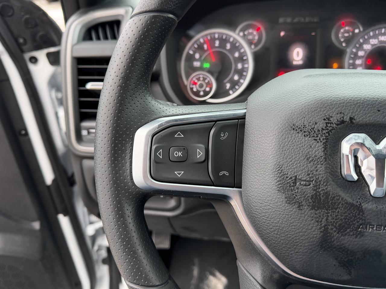 2026 Ram 2500 Black Express Crew Cab 4x4 | HEMI V8 | NAV | Backup Camera | Towing | Cloth Seats Redwater AB