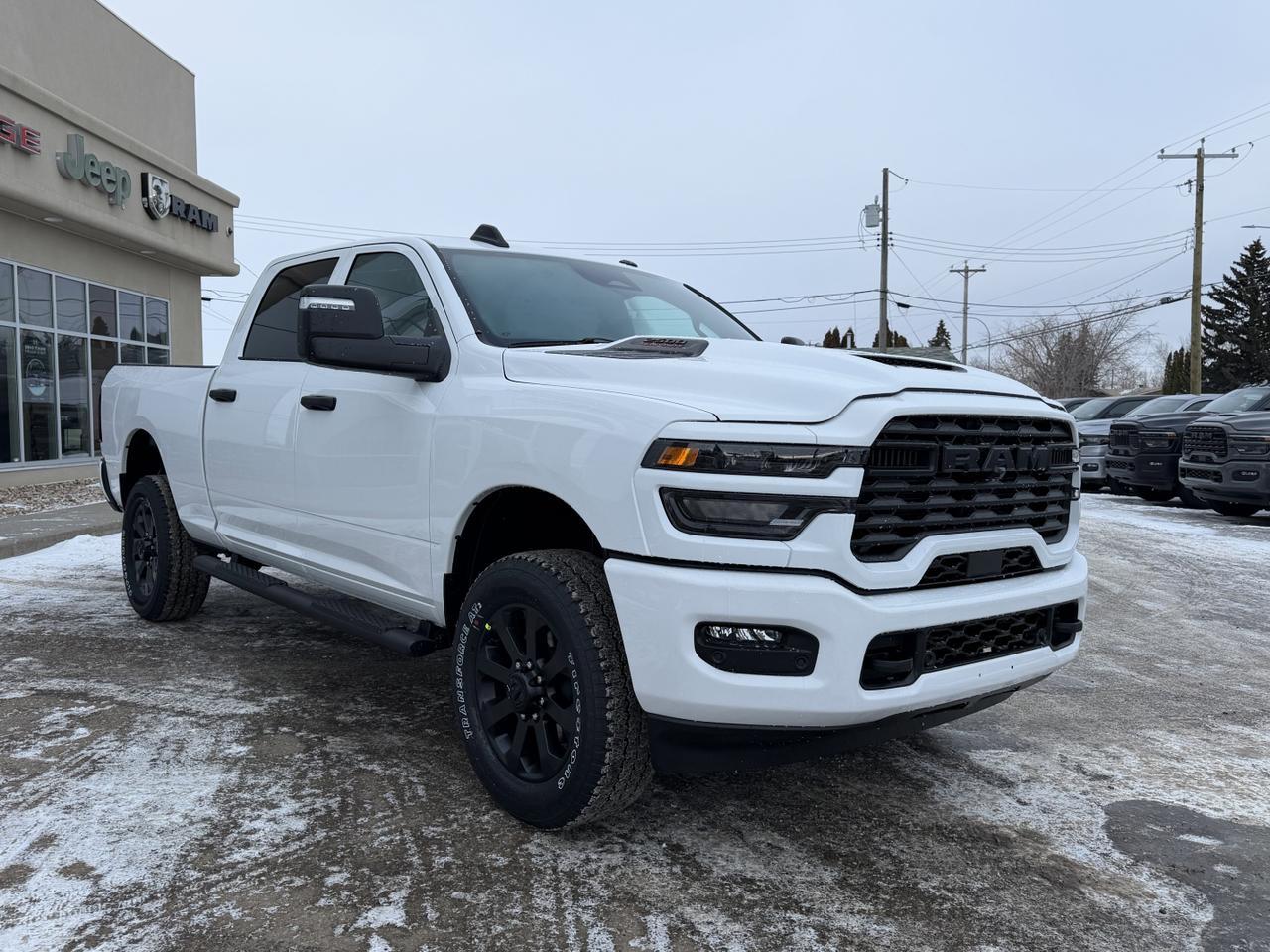 2026 Ram 2500 Black Express Crew Cab 4x4 | HEMI V8 | NAV | Backup Camera | Towing | Cloth Seats Redwater AB