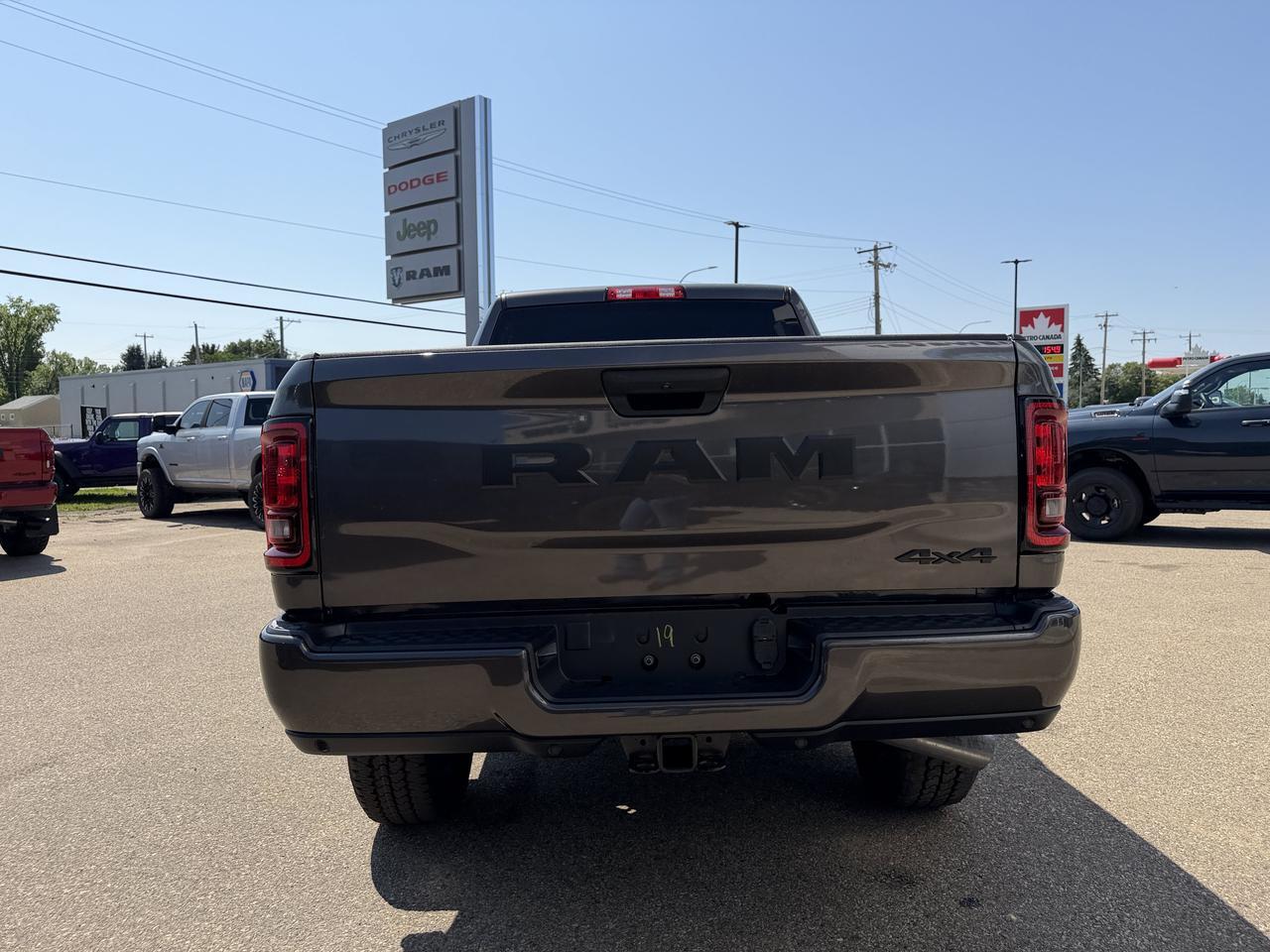 2026 Ram 2500 Black Express Crew Cab 4x4 | Rig Ready Rams | Touchscreen | Backup Camera | Trailer Tow Group Redwater AB