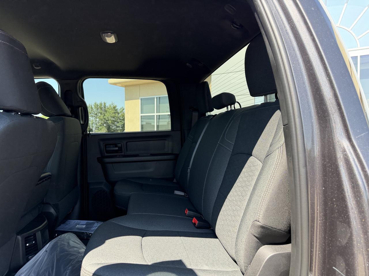 2026 Ram 2500 Black Express Crew Cab 4x4 | Rig Ready Rams | Touchscreen | Backup Camera | Trailer Tow Group Redwater AB
