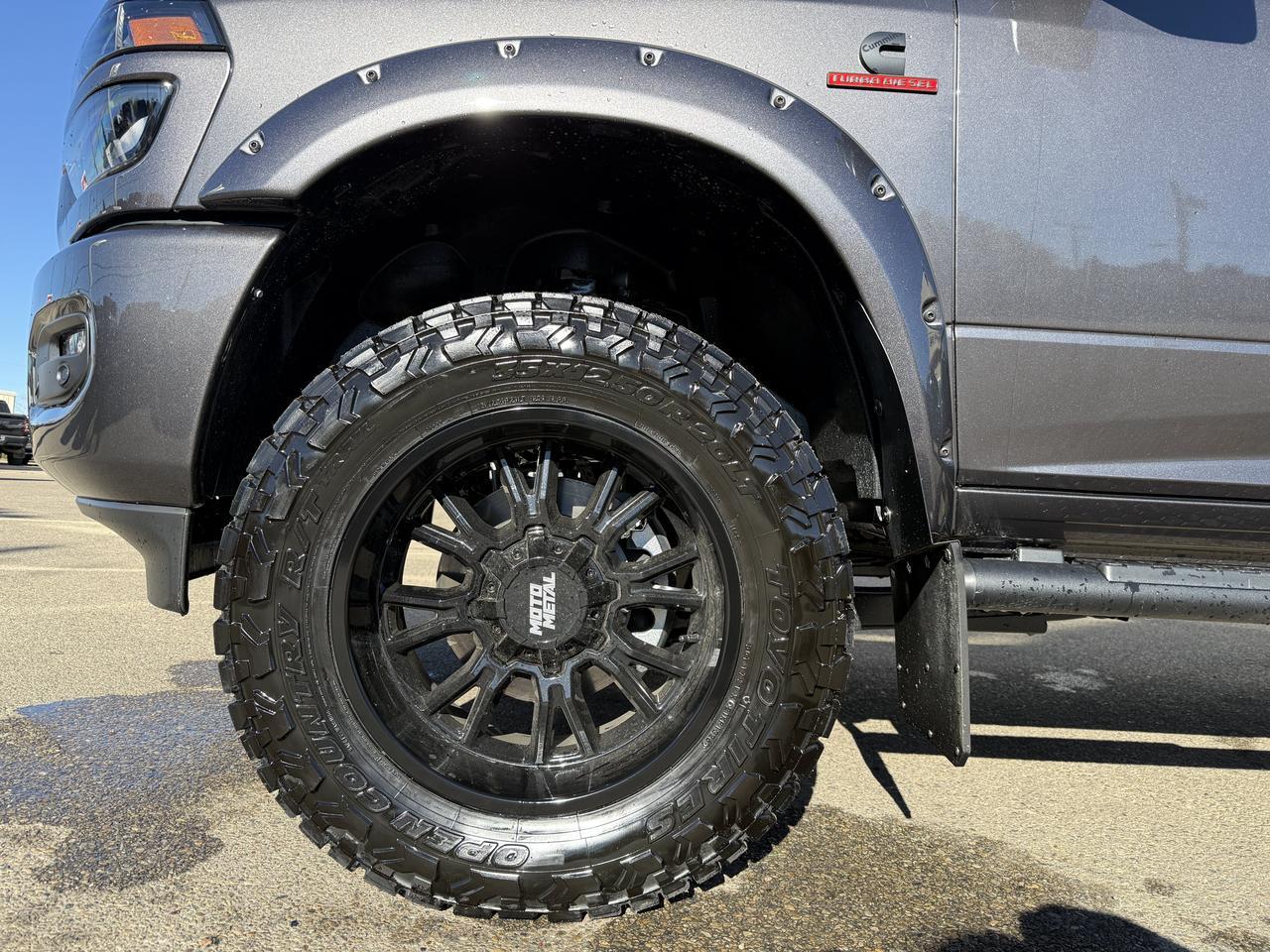 2026 Ram 2500 Black Express Crew Cab 4x4 | Rig Ready Rams | Touchscreen | Backup Camera | Trailer Tow Group Redwater AB
