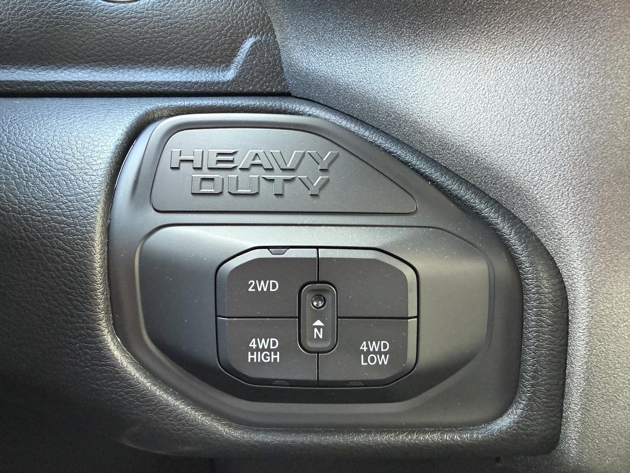 2026 Ram 2500 Black Express Crew Cab 4x4 | V8 HEMI | Black Cloth Interior | 20IN Black Wheels | Sport Hood Redwater AB