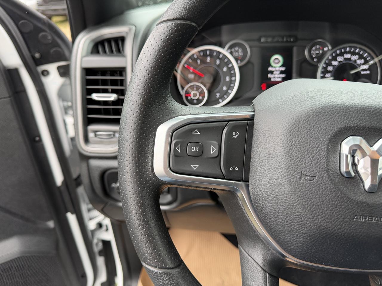 2026 Ram 2500 Black Express Crew Cab 4x4 | V8 HEMI | Black Interior | Bright White | Android Auto Apple CarPlay Redwater AB