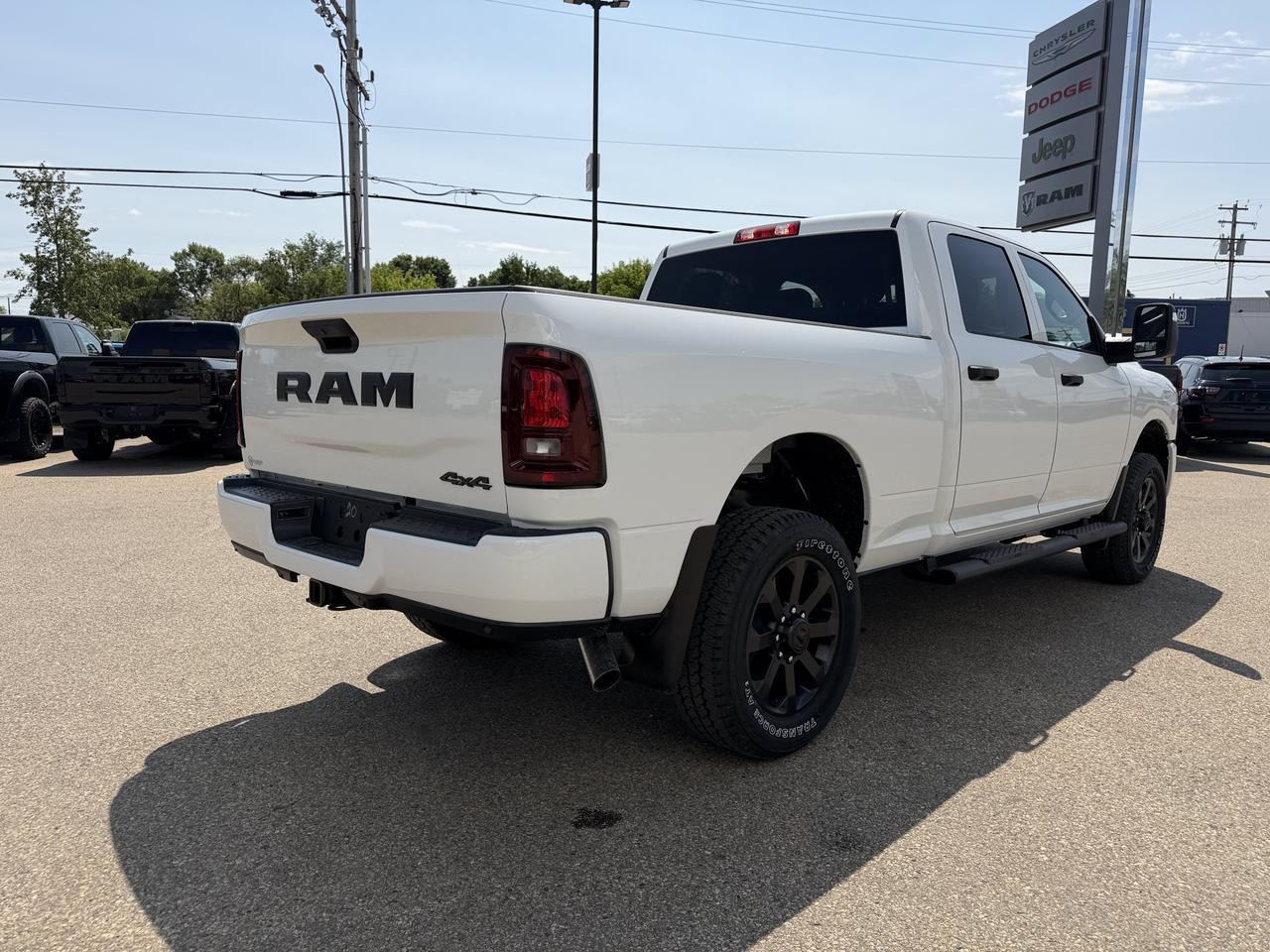 2026 Ram 2500 Black Express Crew Cab 4x4 | V8 HEMI | Black Interior | Bright White | Android Auto Apple CarPlay Redwater AB