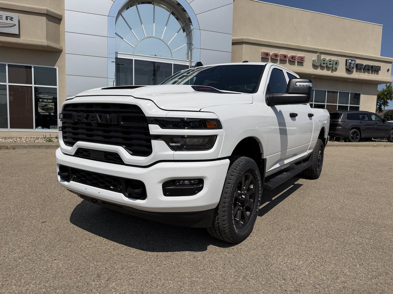2026 Ram 2500 Black Express Crew Cab 4x4 | V8 HEMI | Black Interior | Bright White | Android Auto Apple CarPlay Redwater AB