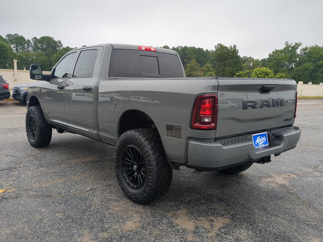 2026 Ram 2500 Black Express Appleton WI