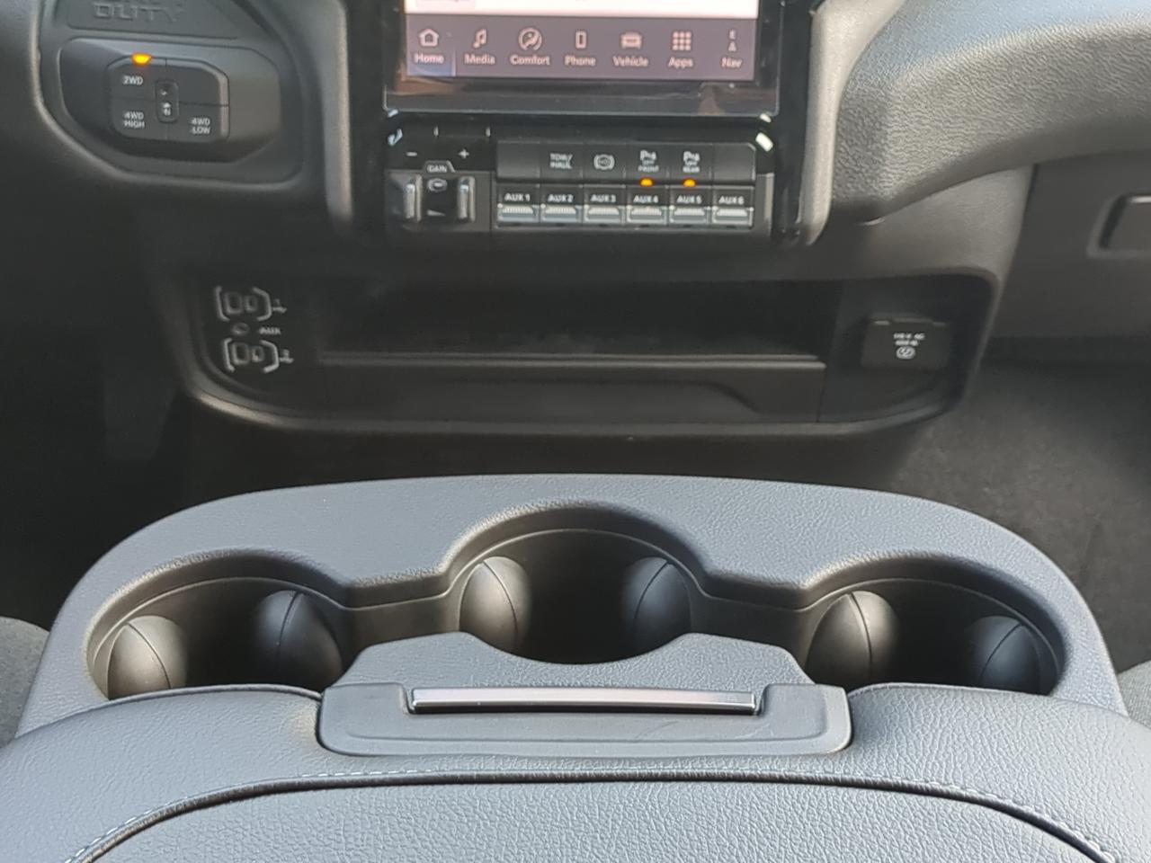 2026 Ram 2500 Black Express Appleton WI