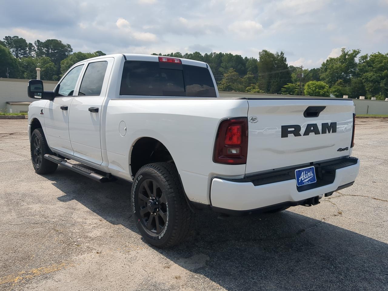 2026 Ram 2500 Black Express Appleton WI