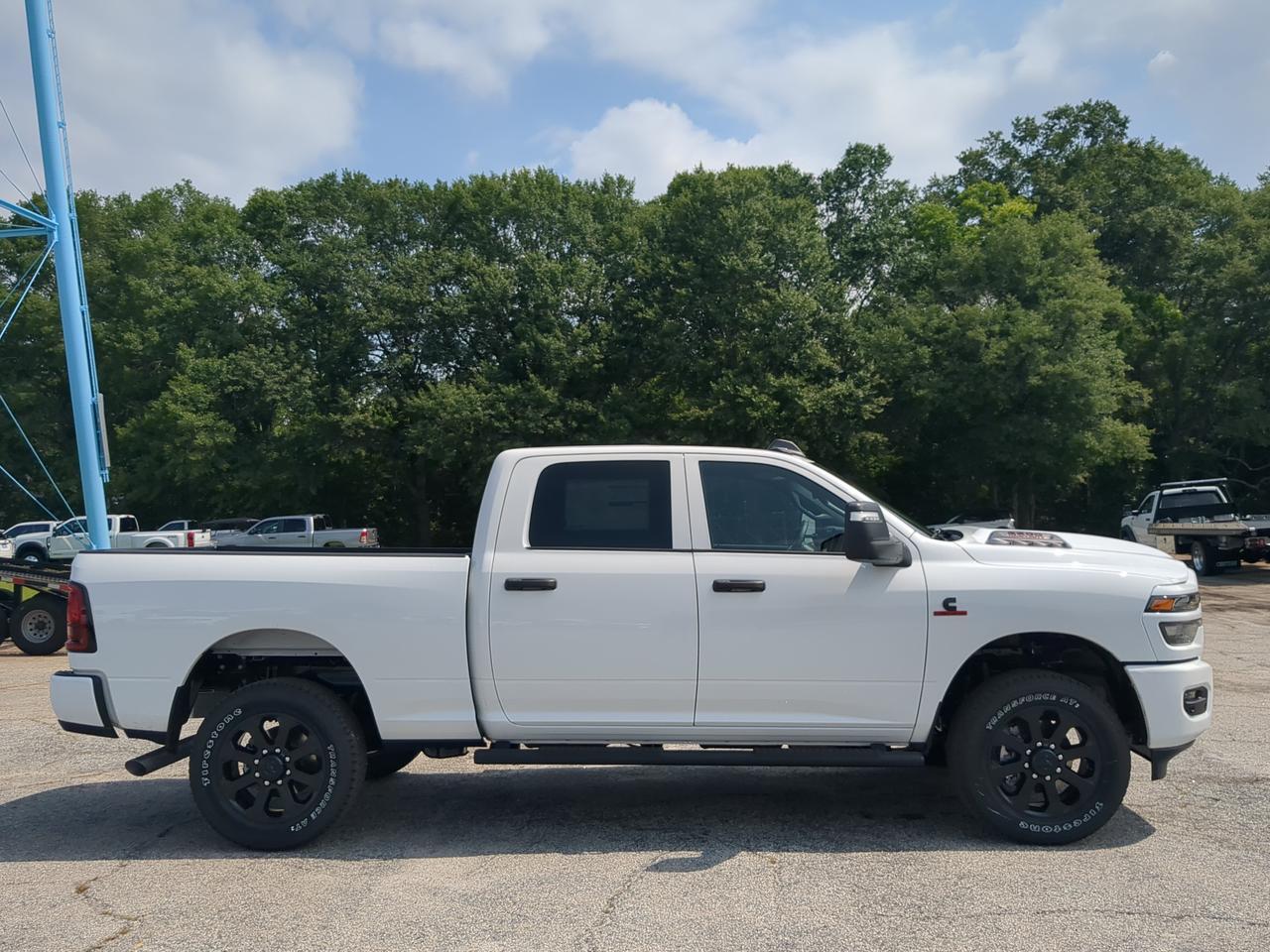 2026 Ram 2500 Black Express Appleton WI