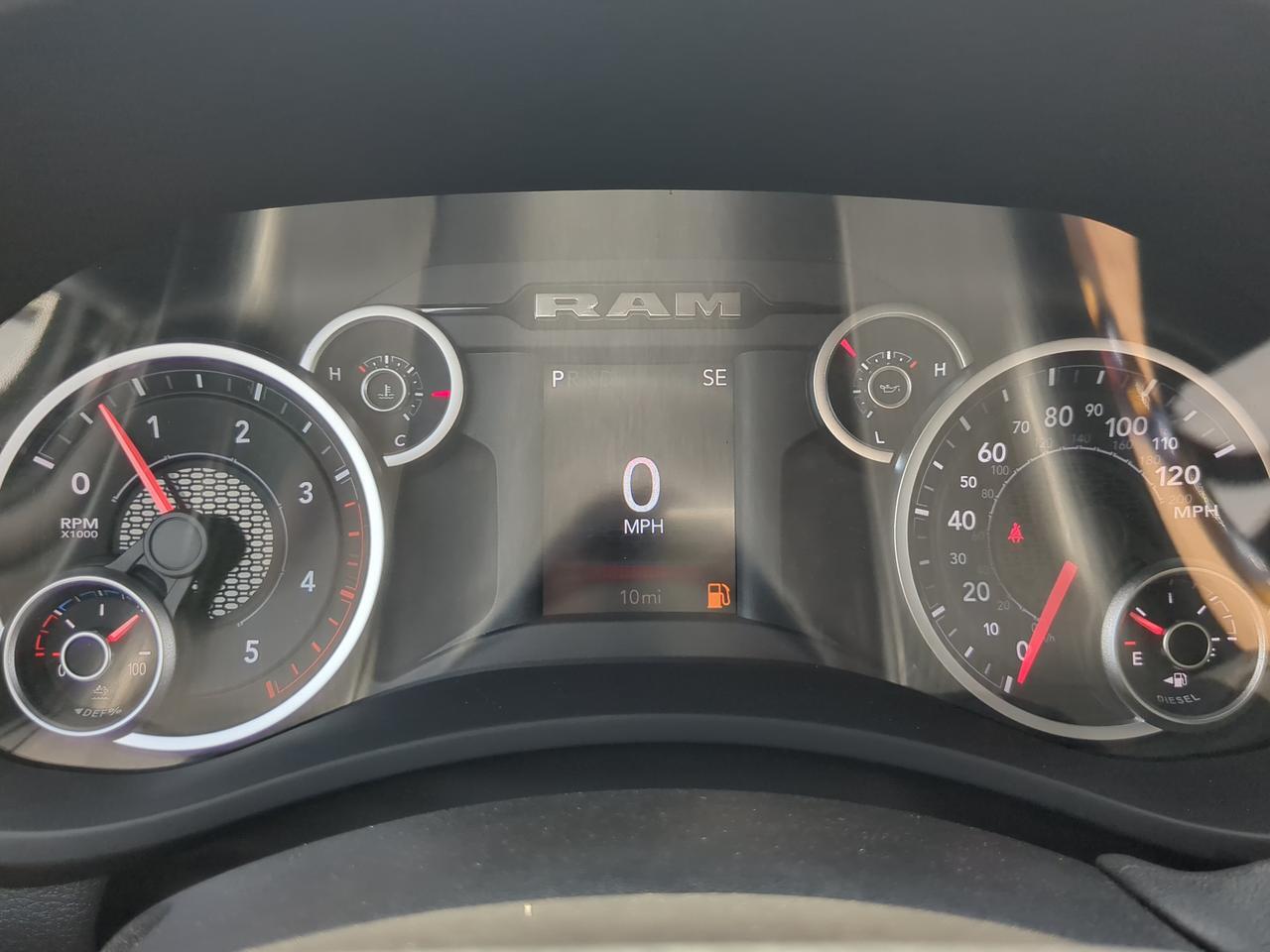 2026 Ram 2500 Black Express Appleton WI