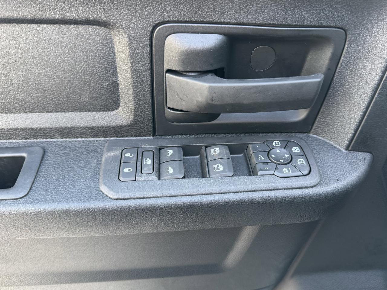 2026 Ram 2500 Black Express Redwater AB