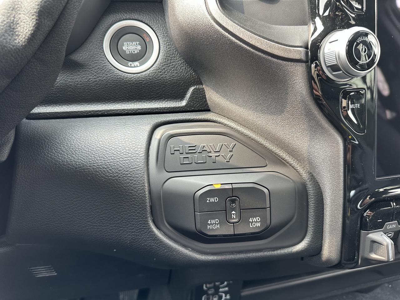2026 Ram 2500 Black Express Redwater AB