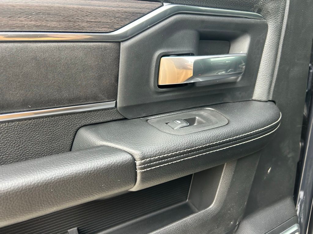 2026 Ram 2500 Laramie Crestwood KY