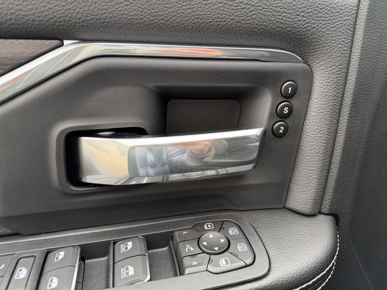 2026 Ram 2500 Laramie Crew Cab 4x4 | Cummins Diesel | Night Edition | 12IN Display | NAV | Leather Heated Seats Redwater AB