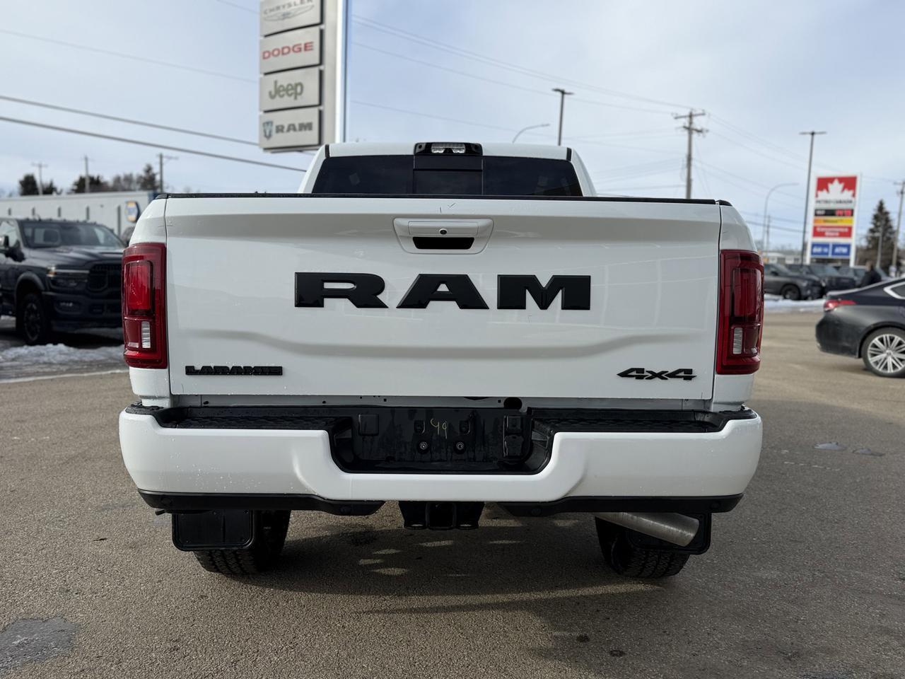 2026 Ram 2500 Laramie Crew Cab 4x4 | Cummins HO Turbo Diesel | Night Edition | Power Sunroof | 12IN NAV Redwater AB