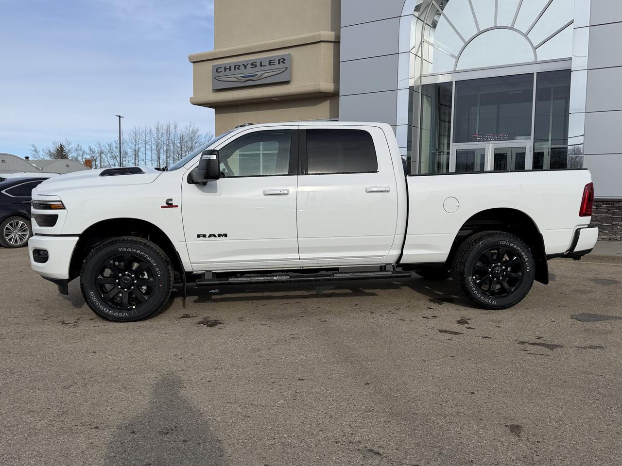 2026 Ram 2500 Laramie Crew Cab 4x4 | Cummins HO Turbo Diesel | Night Edition | Power Sunroof | 12IN NAV Redwater AB