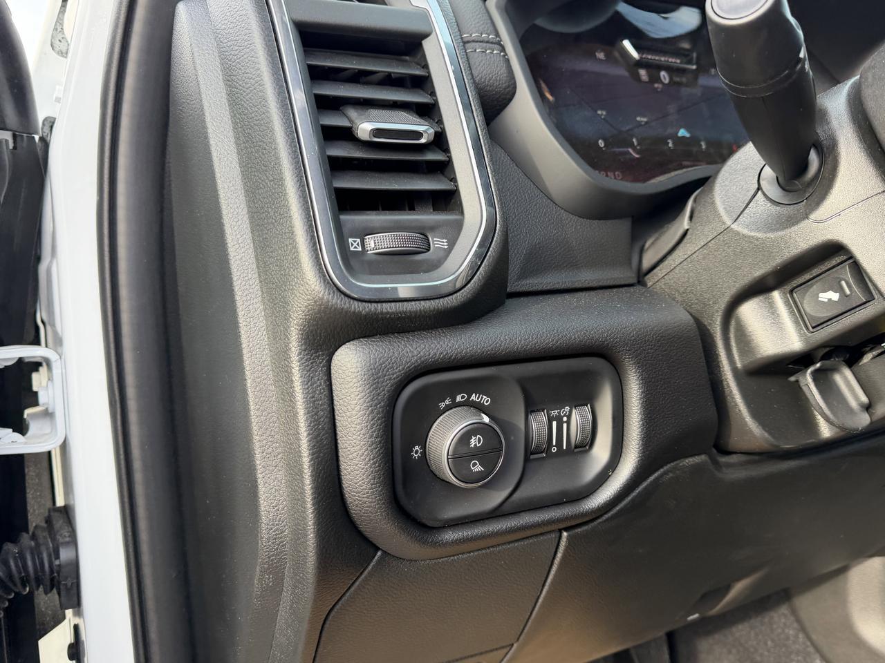 2026 Ram 2500 Laramie Crew Cab 4x4 | Cummins HO Turbo Diesel | Night Edition | Power Sunroof | 12IN NAV Redwater AB