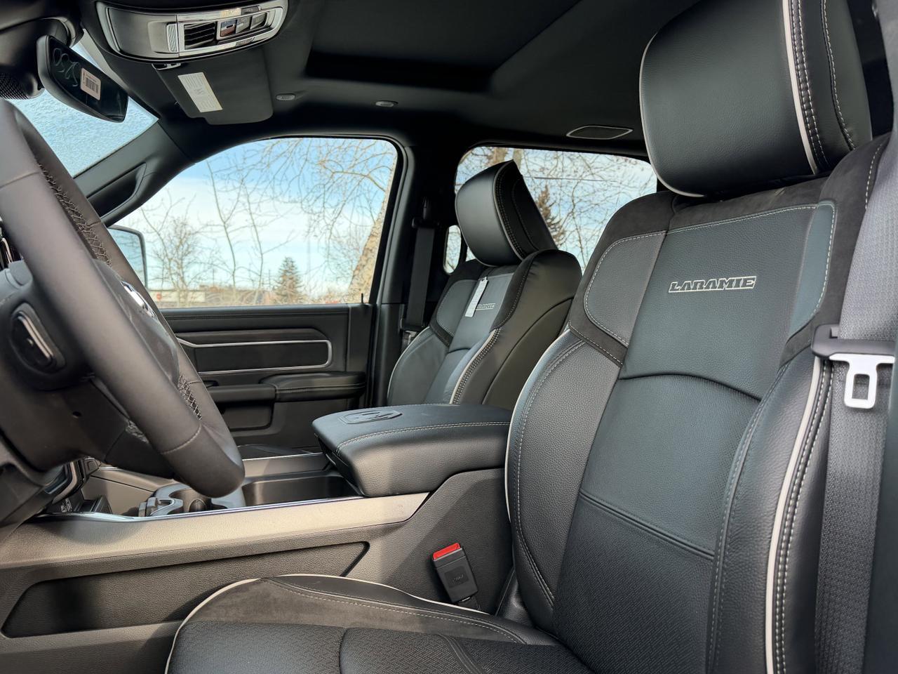 2026 Ram 2500 Laramie Crew Cab 4x4 | Cummins HO Turbo Diesel | Night Edition | Power Sunroof | 12IN NAV Redwater AB