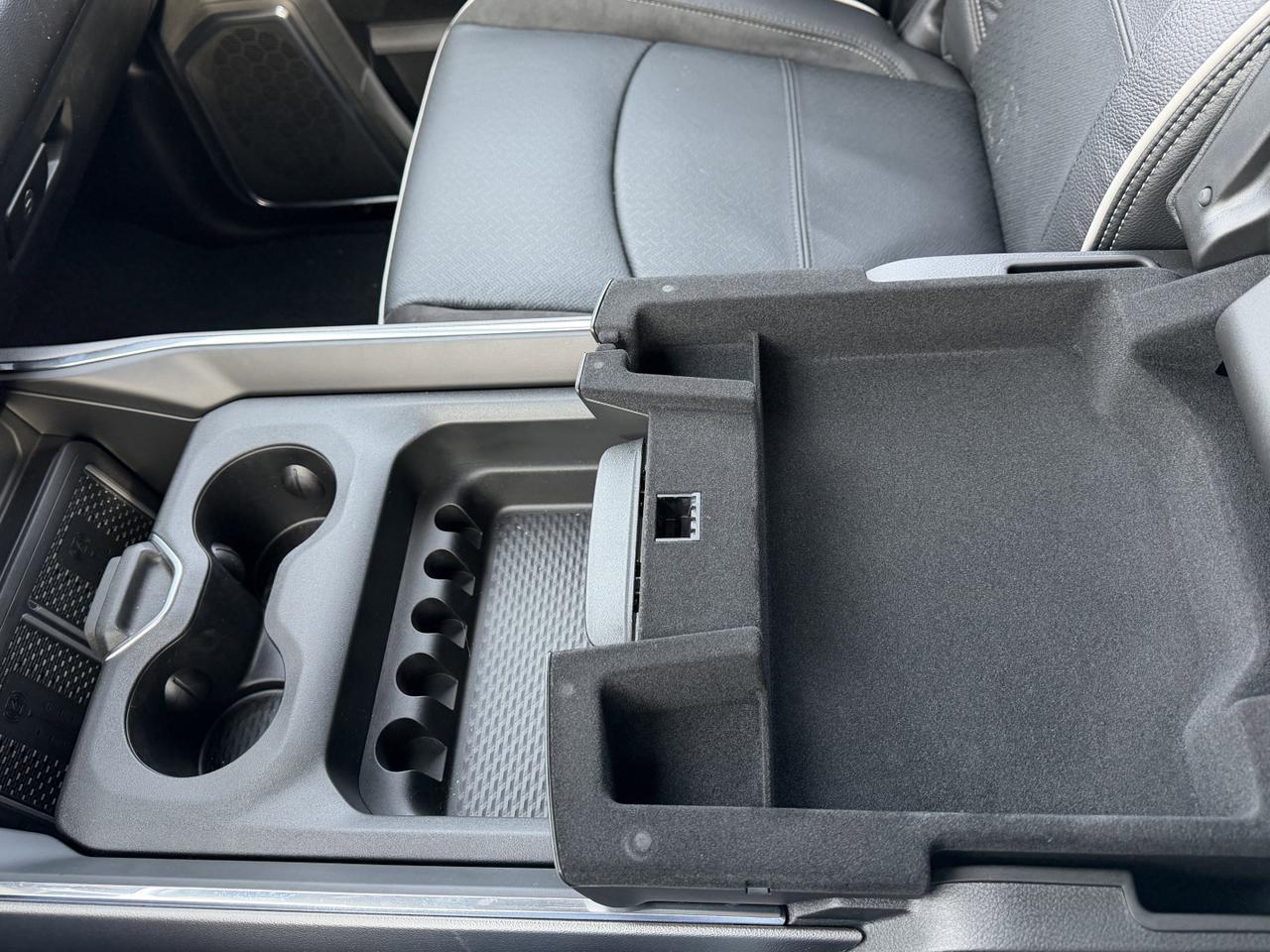 2026 Ram 2500 Laramie Crew Cab 4x4 | Cummins HO Turbo Diesel | Night Edition | Power Sunroof | 12IN NAV Redwater AB