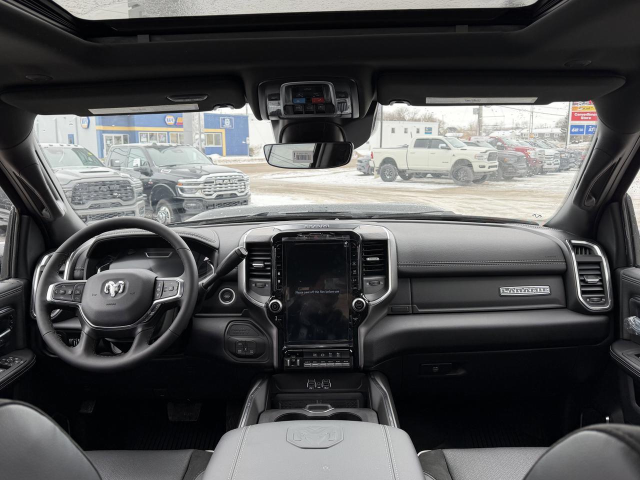 2026 Ram 2500 Laramie Night Edition Crew Cab 4x4 | Cummins Diesel | Sunroof | 12IN Display | NAV | 5th Wheel Prep Redwater AB