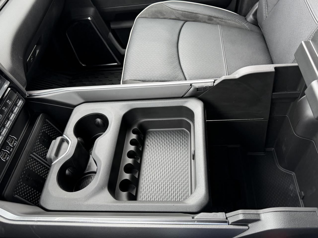 2026 Ram 2500 Laramie Night Edition Crew Cab 4x4 | Cummins Diesel | Sunroof | 12IN Display | NAV | 5th Wheel Prep Redwater AB