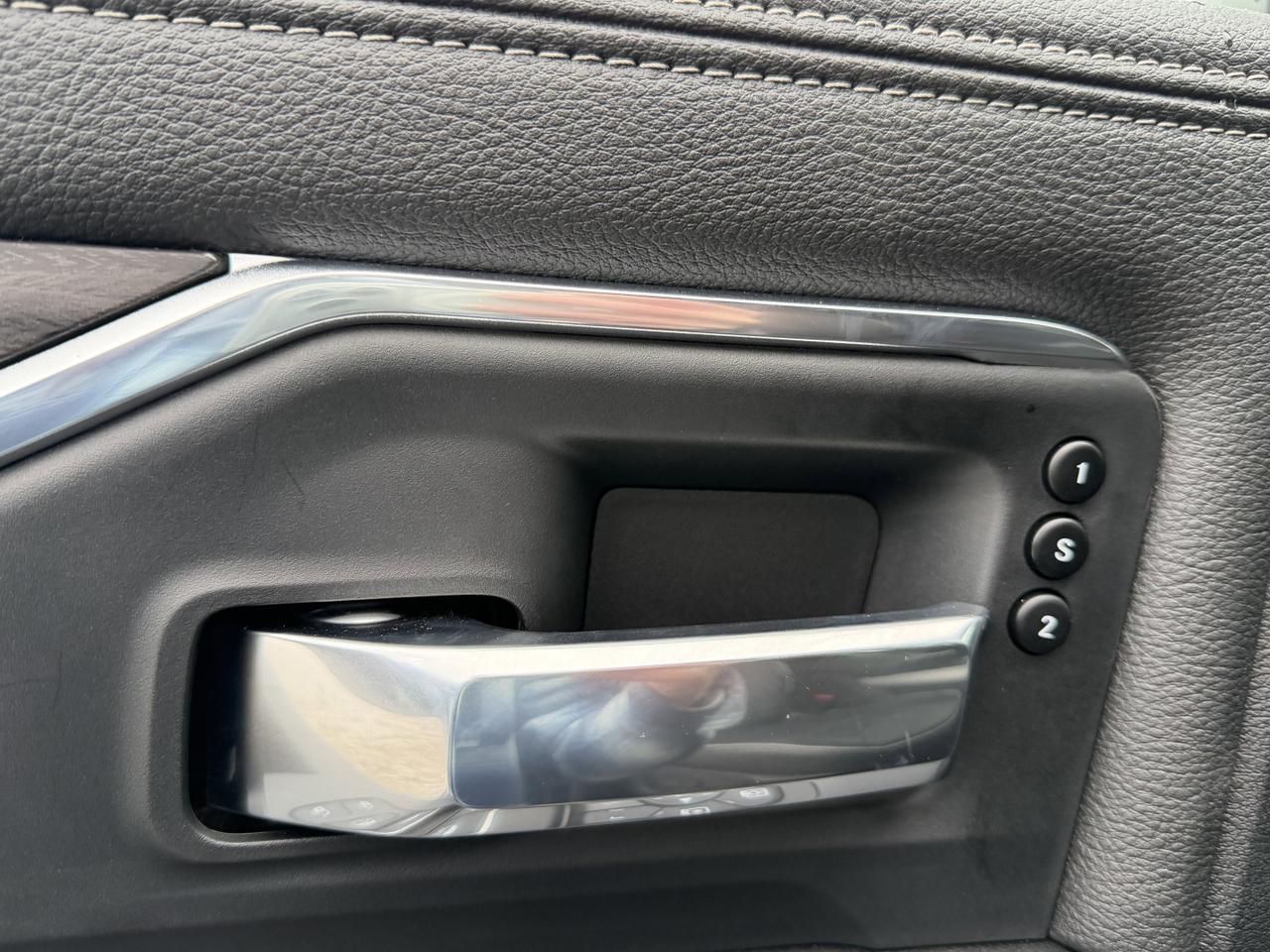 2026 Ram 2500 Laramie Night Edition Crew Cab 4x4 | Cummins Diesel | Sunroof | 12IN Display | NAV | 5th Wheel Prep Redwater AB